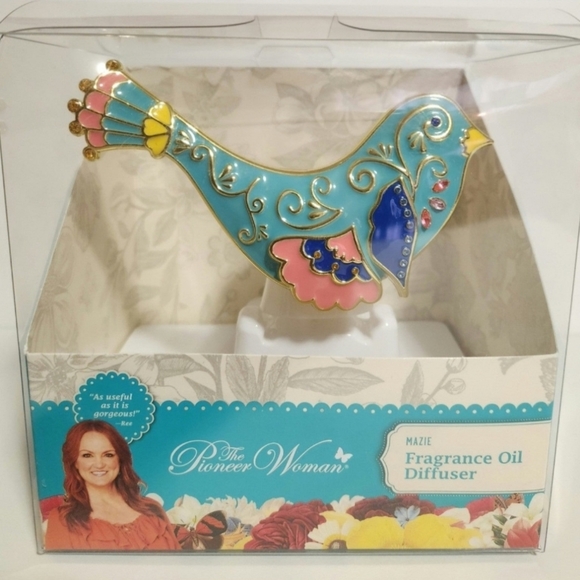 Pioneer woman oil diffuser set - Picture 6 of 8